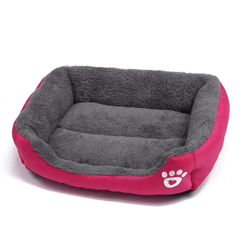 Luxurious Large Soft and Warm Pet Beds with Waterproof Base for Dogs and Cats - Available in Sizes S to 3XL