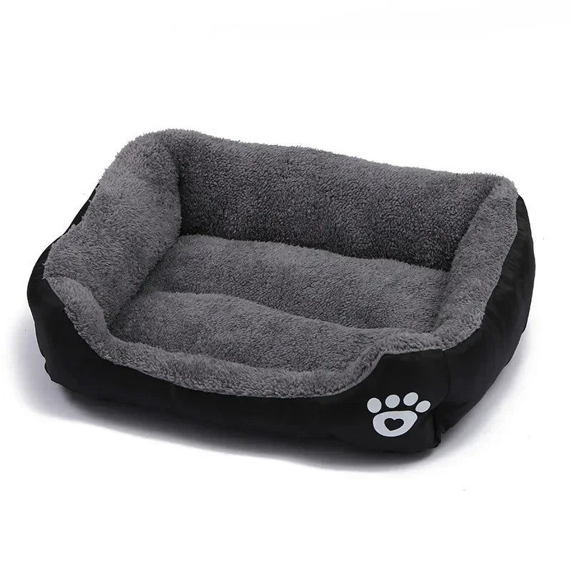 Luxurious Large Soft and Warm Pet Beds with Waterproof Base for Dogs and Cats - Available in Sizes S to 3XL