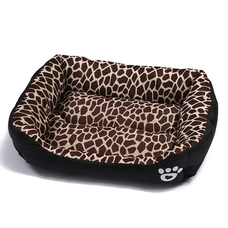Luxurious Large Soft and Warm Pet Beds with Waterproof Base for Dogs and Cats - Available in Sizes S to 3XL