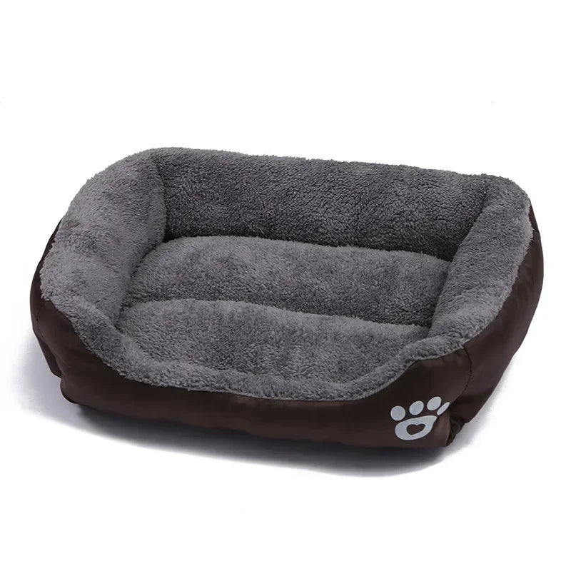 Luxurious Large Soft and Warm Pet Beds with Waterproof Base for Dogs and Cats - Available in Sizes S to 3XL