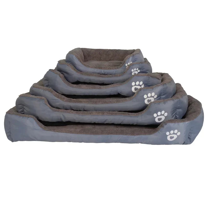 Luxurious Large Soft and Warm Pet Beds with Waterproof Base for Dogs and Cats - Available in Sizes S to 3XL