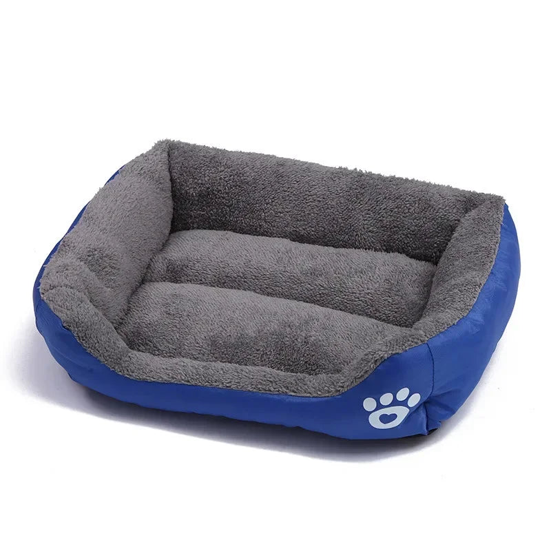 Luxurious Large Soft and Warm Pet Beds with Waterproof Base for Dogs and Cats - Available in Sizes S to 3XL