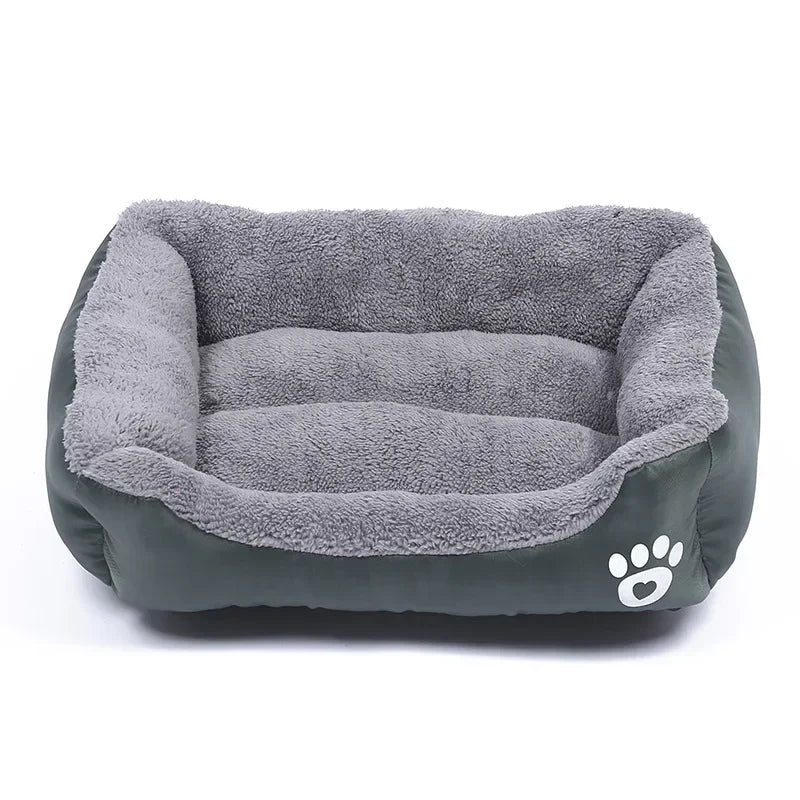 Luxurious Large Soft and Warm Pet Beds with Waterproof Base for Dogs and Cats - Available in Sizes S to 3XL