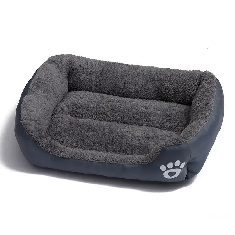 Luxurious Large Soft and Warm Pet Beds with Waterproof Base for Dogs and Cats - Available in Sizes S to 3XL