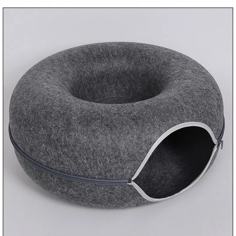Cozy Donut Cat Bed with Interactive Tunnel - Versatile Felt Indoor Playhouse for Cats and Kittens